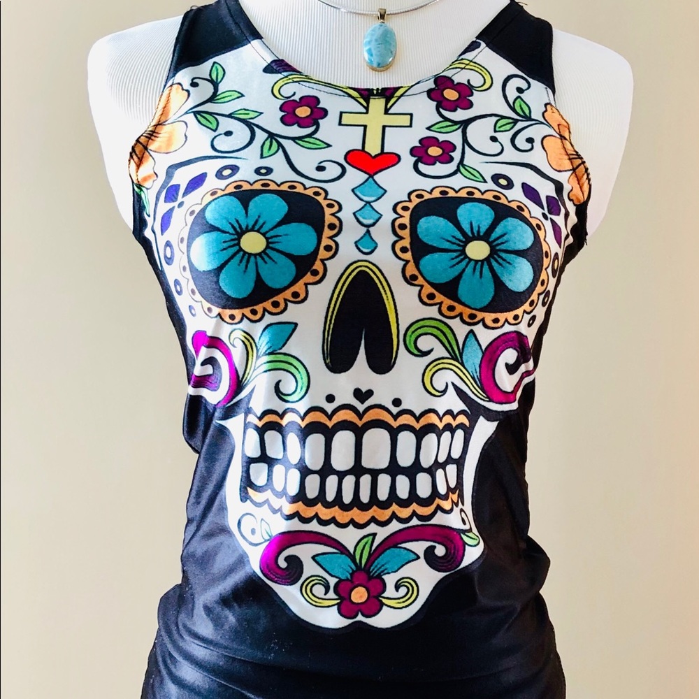 🧳Lui Si Ran Black Sugar Skull Tank